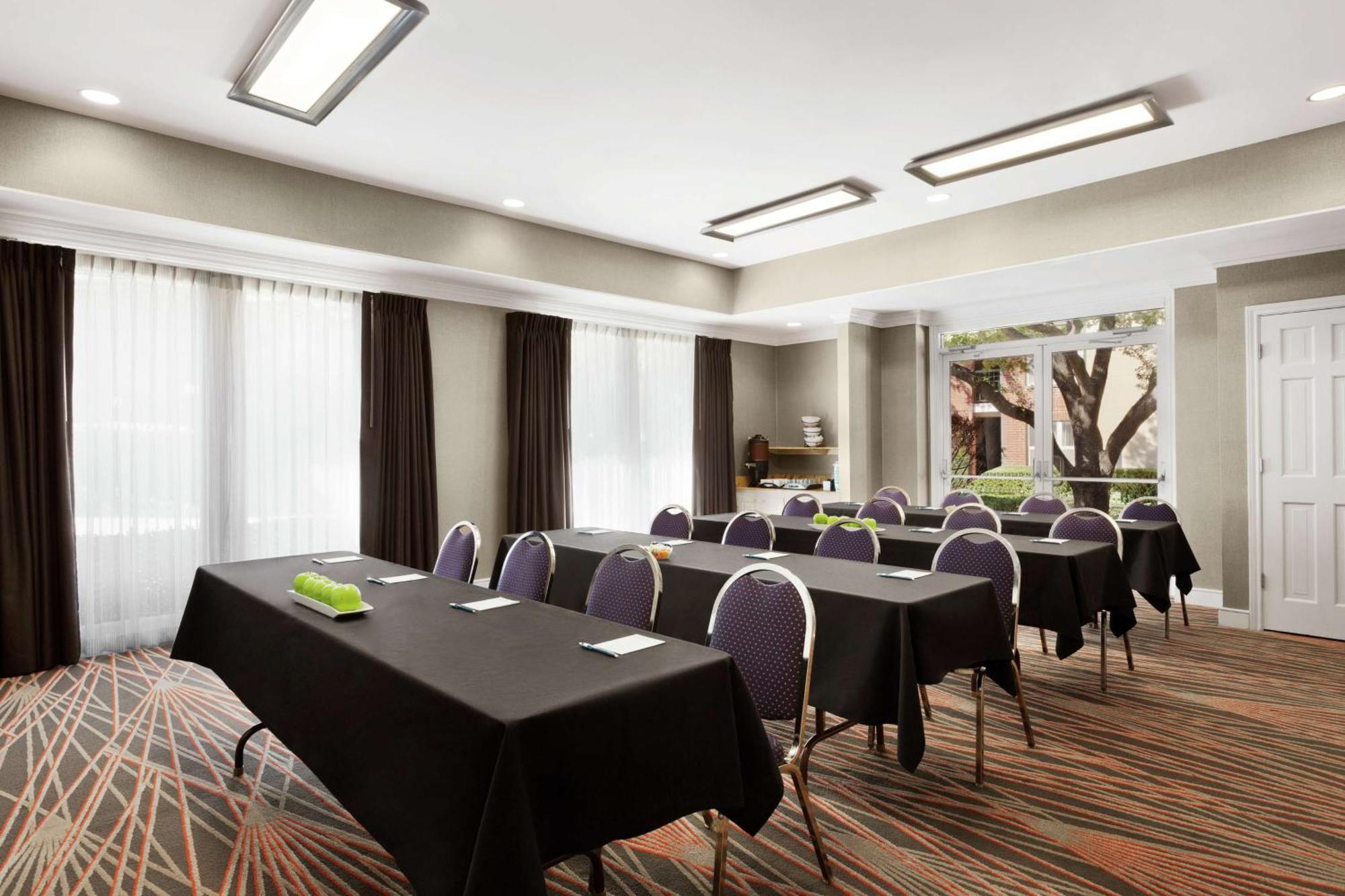 Addison Suites מראה חיצוני תמונה