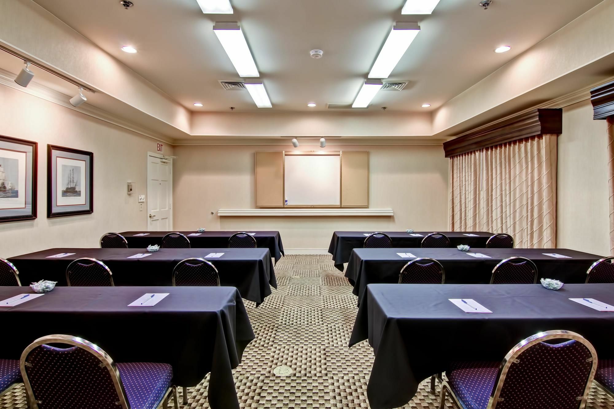 Addison Suites מראה חיצוני תמונה